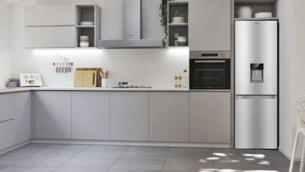 Candy CCG1S 518EWX Ψυγειοκαταψύκτης Υ179.4xΠ54.5xΒ54.5cm Inox: Κομψό design και ανθεκτική επιφάνεια Inox